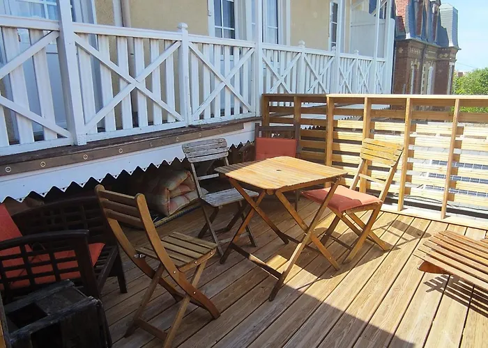 Apartment Les Altheas In By Interhome Villers-sur-Mer